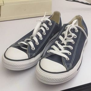 BRAND NEW! Navy blue Low Top Converse
